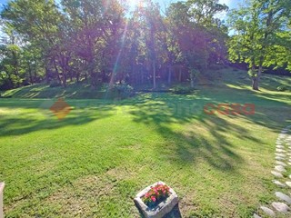 Villa in Vendita a Arona, 980'000€, 455 m²