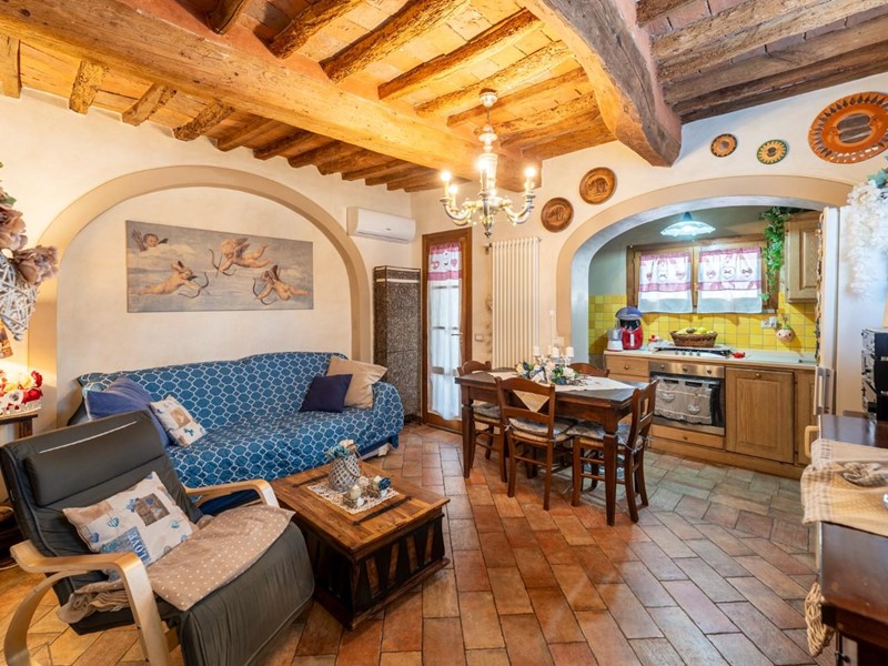 Casa Indipendente in Vendita a Casciana Terme Lari, 135'000€, 88 m², arredato