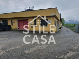 Capannone in Vendita a Porcari, zona Padule, 1'300'000€, 2600 m²