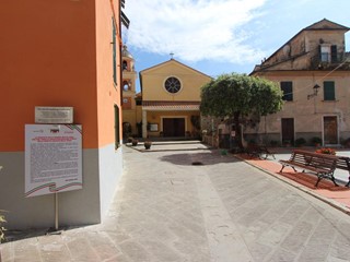 Bilocale in Vendita a Lerici, zona La Serra, 156'000&euro;, 41 m², arredato