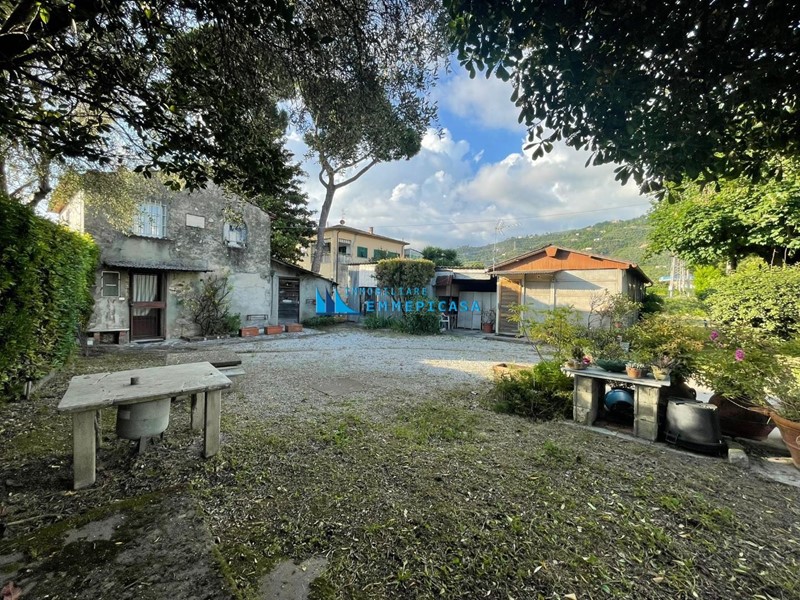 Casa Indipendente in Vendita a Pietrasanta, 345'000€, 150 m²