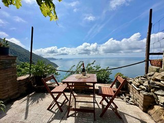 Villetta a schiera in Vendita a La Spezia, zona Campiglia, 143'000&euro;, 54 m²