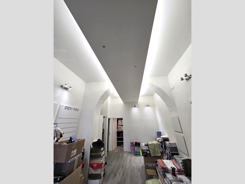 Immobile commerciale in Affitto a Colle di Val D'Elsa, 600€, 38 m²