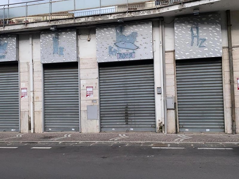 Negozio in Vendita a Aversa, 220'000€, 80 m²
