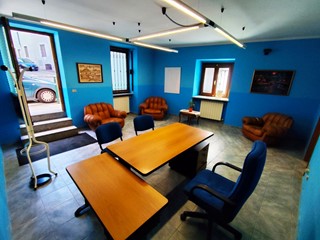 Negozio in Vendita a Caluso, 40'000€, 65 m², arredato