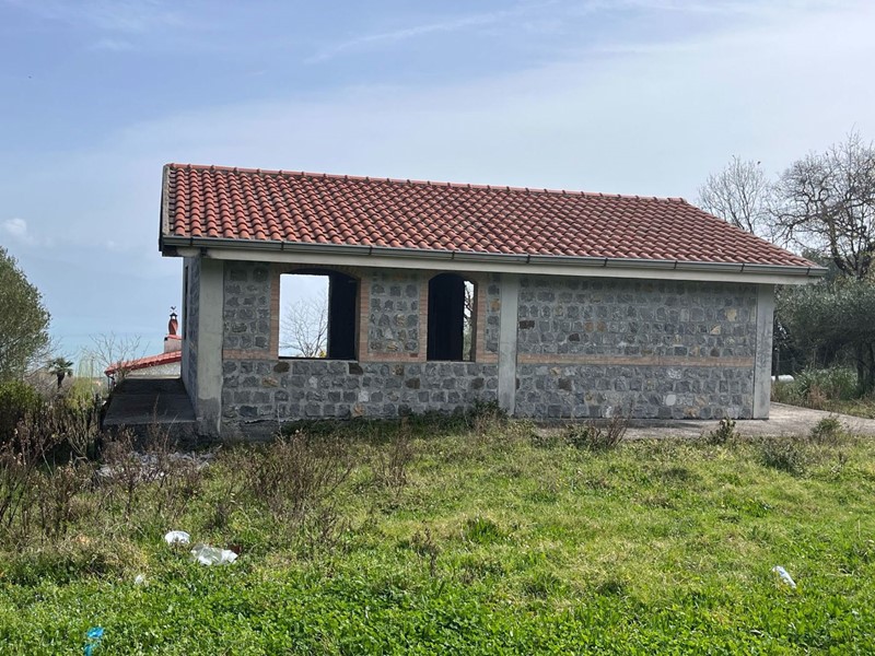 Casale in Vendita a San Giovanni a Piro, 160'000&euro;, 65 m²