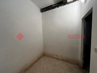 Magazzino in Vendita a Pisa, 60'000€, 95 m²