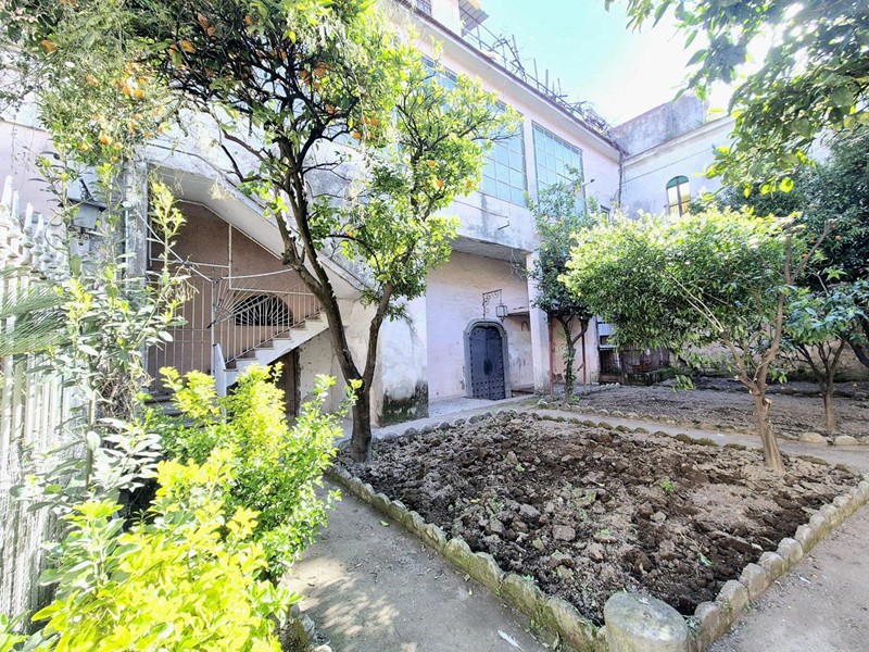 Casa Indipendente in Vendita a Caivano, 155'000€, 180 m²