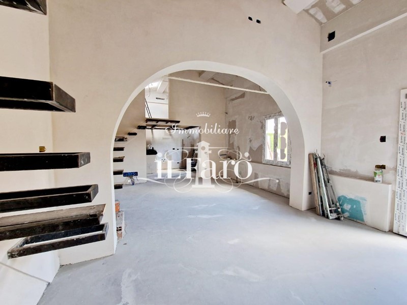 Appartamento in Vendita a Campi Bisenzio, zona San Piero a Ponti, 320'000€, 115 m²