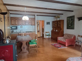 Monolocale in Vendita a Castiglione di Garfagnana, zona Casone di Profecchia, 45'000€, 40 m², arredato, con Box