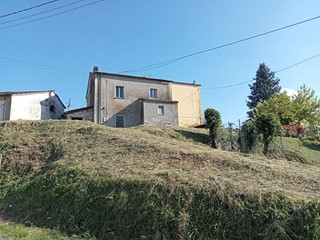 Casa Semi Indipendente in Vendita a Fivizzano, zona Moncigoli, 50'000€, 75 m², con Box
