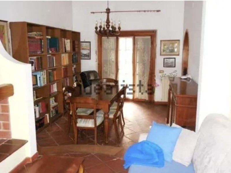 Villetta a schiera in Vendita a Viareggio, 450'000€, 130 m²