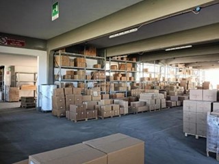 Capannone in Vendita a Monsummano Terme, 1'060'000€, 1780 m²