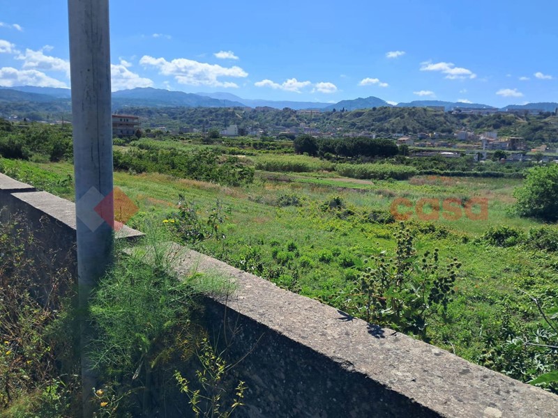 Terreno agricolo in Vendita a Reggio Calabria, 400'000€, 14230 m²