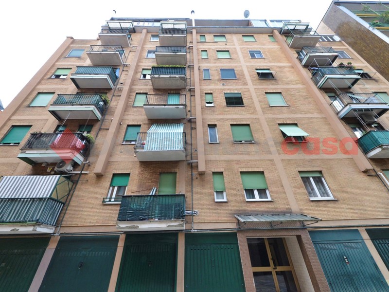 Bilocale in Vendita a Milano, 180'000€, 48 m², arredato