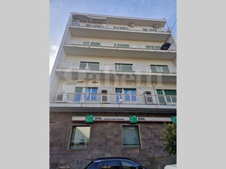 Appartamento in Vendita a Messina, 450'000€, 270 m²