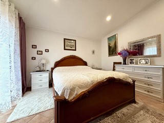 Trilocale in Vendita a Roma, 162'000€, 72 m², arredato