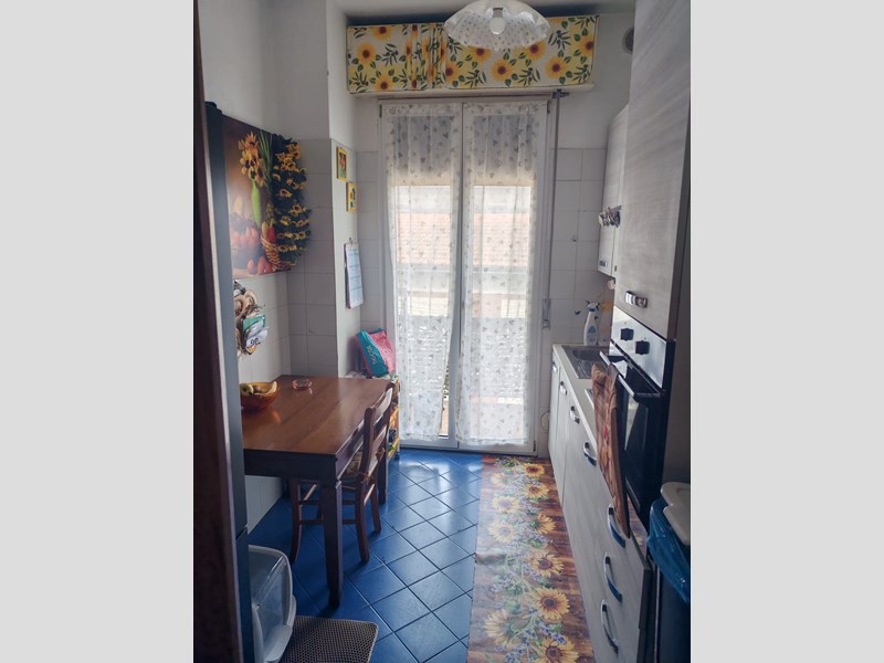 Quadrilocale in Affitto a Modena, zona Policlinico-Università, 1'200&euro;, 90 m², arredato