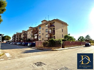 Quadrilocale in Vendita a Taranto, 100'000€, 127 m²