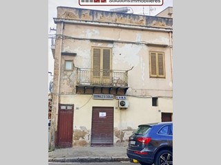 Villa in Vendita a Bagheria, 65'000€, 90 m²