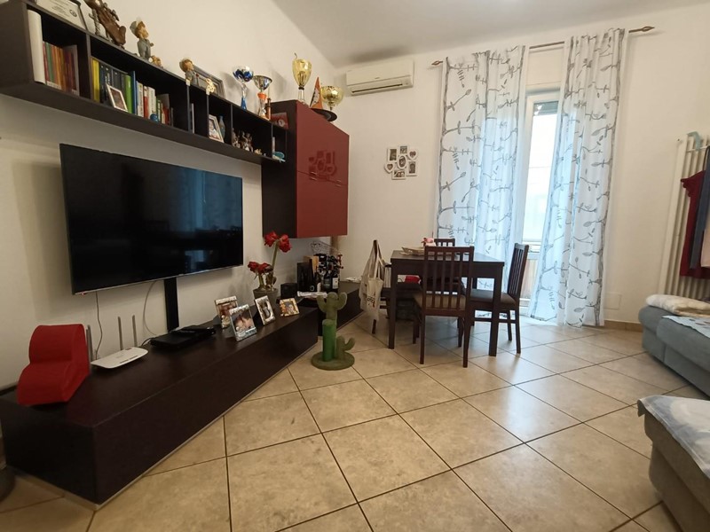 Quadrilocale in Vendita a Carrara, zona Avenza, 160'000€, 84 m², arredato