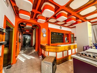 Attività commerciale in Vendita a Fiuggi, 190'000€, 920 m²