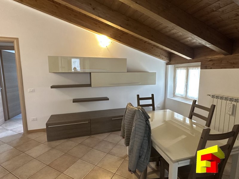 Bilocale in Vendita a Cremeno, 100'000&euro;, 76 m²