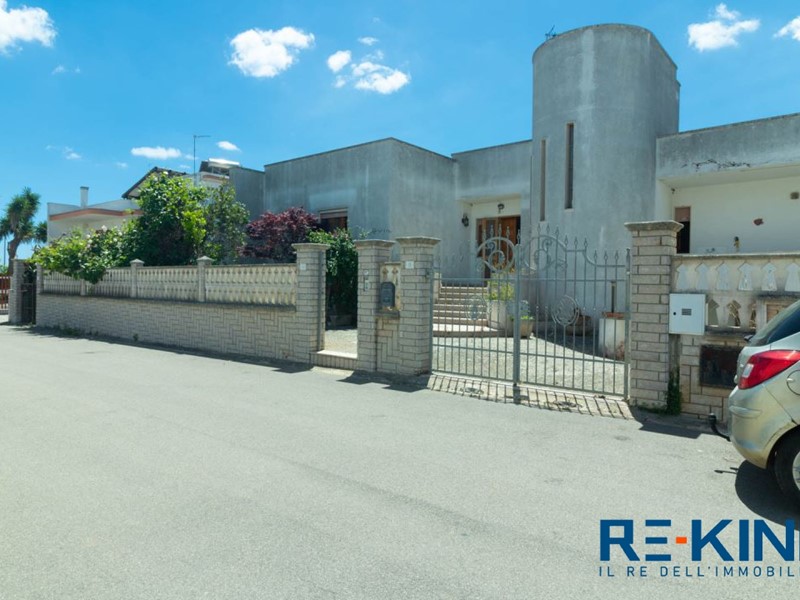 Villa in Vendita a Diso, 400'000€, 250 m²