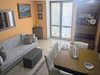 Quadrilocale in Vendita a Torre Annunziata, 135'000€, 70 m²