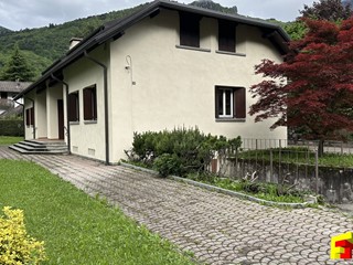 Quadrilocale in Vendita a Ballabio, 400'000€, 545 m²