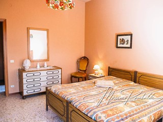 Villa bifamiliare in Vendita a Potenza, 310'000&euro;, 447 m²