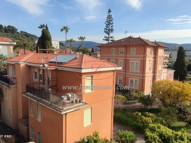 Bilocale in Vendita a San Bartolomeo al Mare, 170'000€, 45 m², arredato