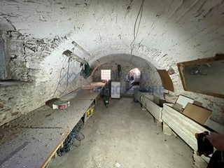 Capannone in Vendita a Pompeiana, 29'000€, 36 m²