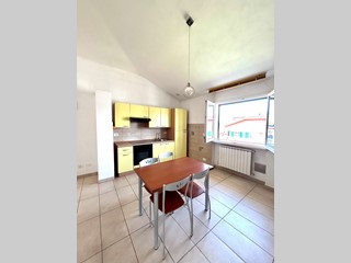 Quadrilocale in Vendita a Fosdinovo, zona Caniparola, 145'000€, 75 m², arredato