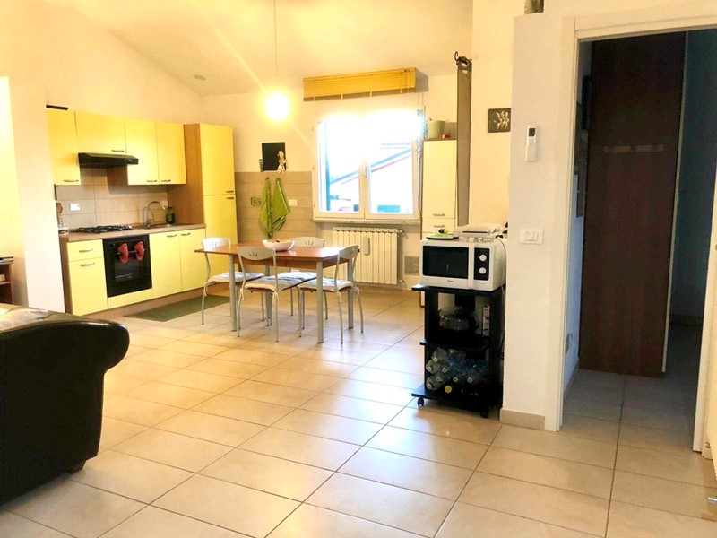 Quadrilocale in Vendita a Fosdinovo, zona Caniparola, 145'000€, 75 m², arredato