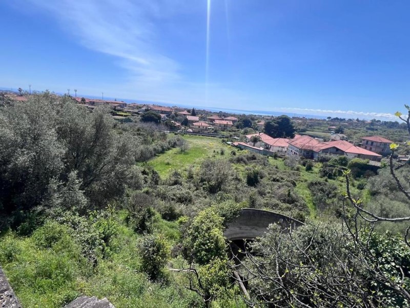 Terreno agricolo in Vendita a Tremestieri Etneo, 75'000€, 5000 m²