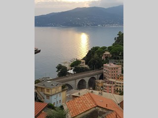 Appartamento in Vendita a Zoagli, zona Centro, 290'000€, 71 m²