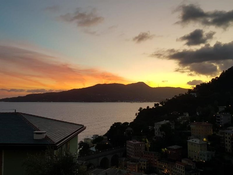 Appartamento in Vendita a Zoagli, zona Centro, 290'000€, 71 m²