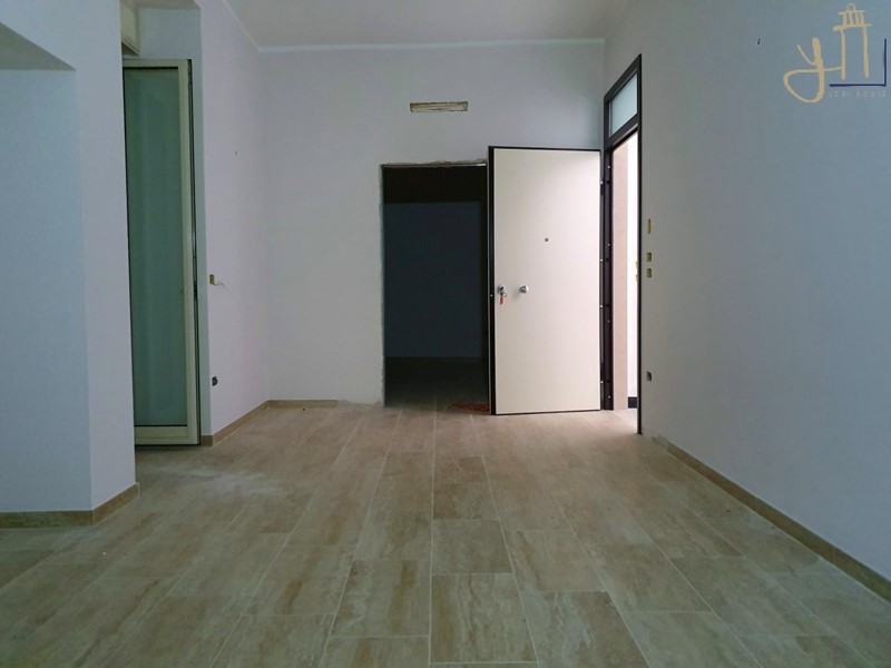 Trilocale in Vendita a Castellana Grotte, 88'000€, 126 m²