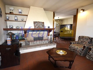 Casa Indipendente in Vendita a Cesena, zona San Vittore, 295'000€, 176 m²