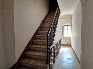 Appartamento in Vendita a Rapolano Terme, 75'000€, 75 m²