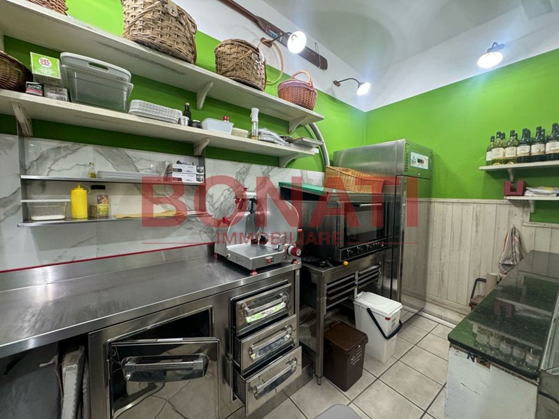 Attività commerciale in Vendita a Monterosso al Mare, zona Monterosso, 30 m²