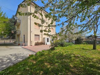 Casa Indipendente in Vendita a Sarsina, zona Ranchio, 190'000€, 160 m²