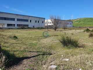 Terreno industriale in Vendita a Caraffa di Catanzaro, 130'000€, 2600 m²
