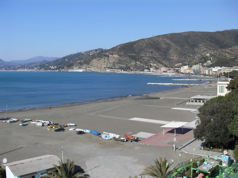 Appartamento in Affitto a Sestri Levante, 1'800€, 80 m², arredato
