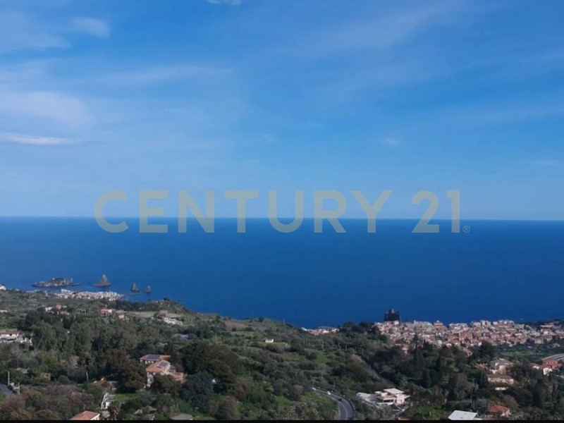 Terreno agricolo in Vendita a Aci Castello, 145'000€, 10500 m²