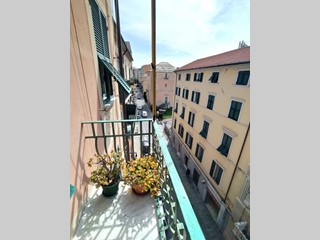 Quadrilocale in Vendita a Savona, zona SAVONA CENTRO, 120'000€, 90 m²