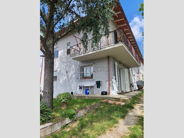 Casa Indipendente in Vendita a Santa Maria a Monte, 495'000€, 400 m², con Box