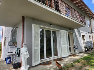 Casa Indipendente in Vendita a Santa Maria a Monte, 495'000€, 400 m², con Box