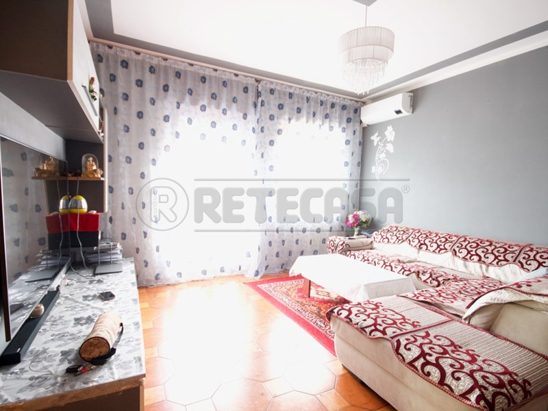 Appartamento in Vendita a Chiampo, 147'000&euro;, 120 m², con Box